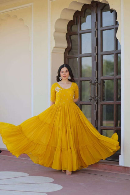 Sultana Bloom Grand 12 MTR Flair Occasion Gown