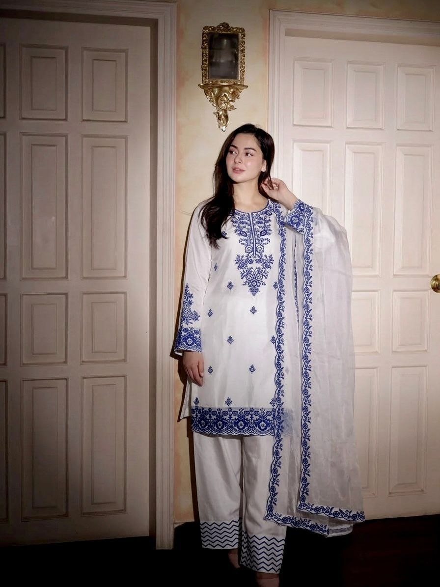 Riwaayat - Classic Pakistani Farshi Salwar