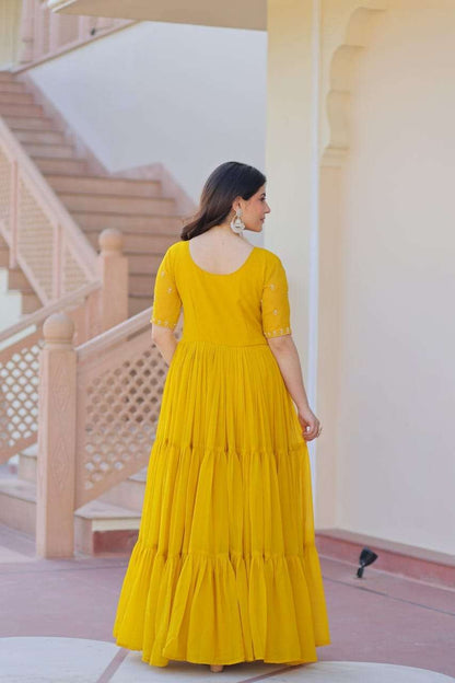 Sultana Bloom Grand 12 MTR Flair Occasion Gown